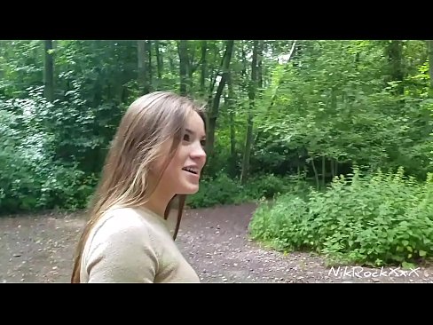 ❤️ J'ai proposé à Evelina de baiser dans un lieu public ! Elle a dit oui. Puis je l'ai baisée dans le cul et j'ai joui dans sa bouche. Puis elle s'est pissée dessus. Salopes at us ❤