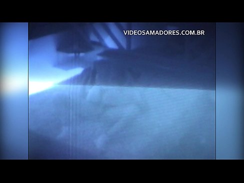 ❤️ Un mari filme sa femme en train de baiser son voisin et découvre qu'il est cocu. Salopes at us ❤
