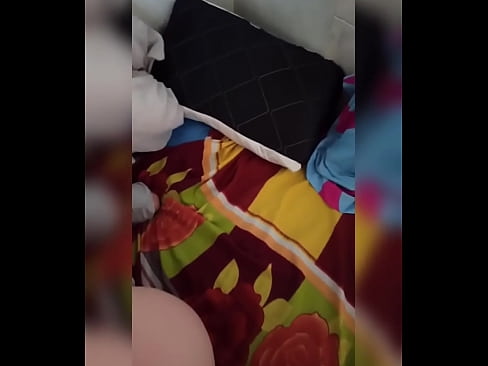 ❤️ Ma colocataire reste seule à la maison parce que son mari est en vacances et j'en profite pour la baiser et lui remplir le cul de lait. Salopes at us ❤