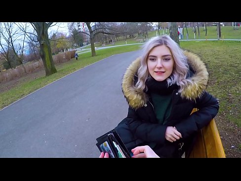 ❤️ Avaler le sperme chaud d'un étranger pour de l'argent - pipe dans le parc par Eva Elfie Salopes at us ❤